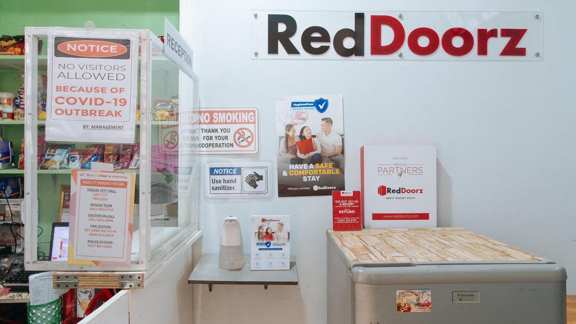Hotel RedDoorz DBuilders Ph2 Taguig Exterior foto